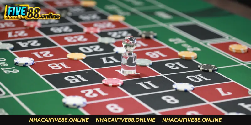 Roulette FIVE88 - Vòng Quay Kịch Tính Cùng Thưởng Lớn Các chiến thuật tạo nhiều cách phân bổ chip khác nhau